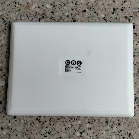 New 2011 Retired Oliver Peppermint Stick Tongue Appetizer Plate - Picture 3 of 4